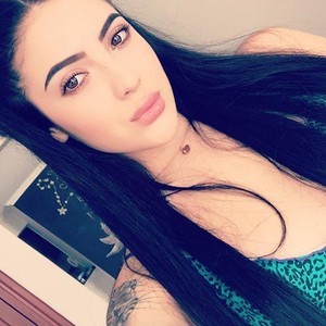 PrettyLauraa